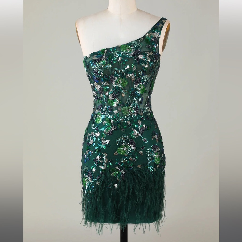 Bodycon Dark Green Sequins Short Homecoming Dress with Feather from HellyMoon